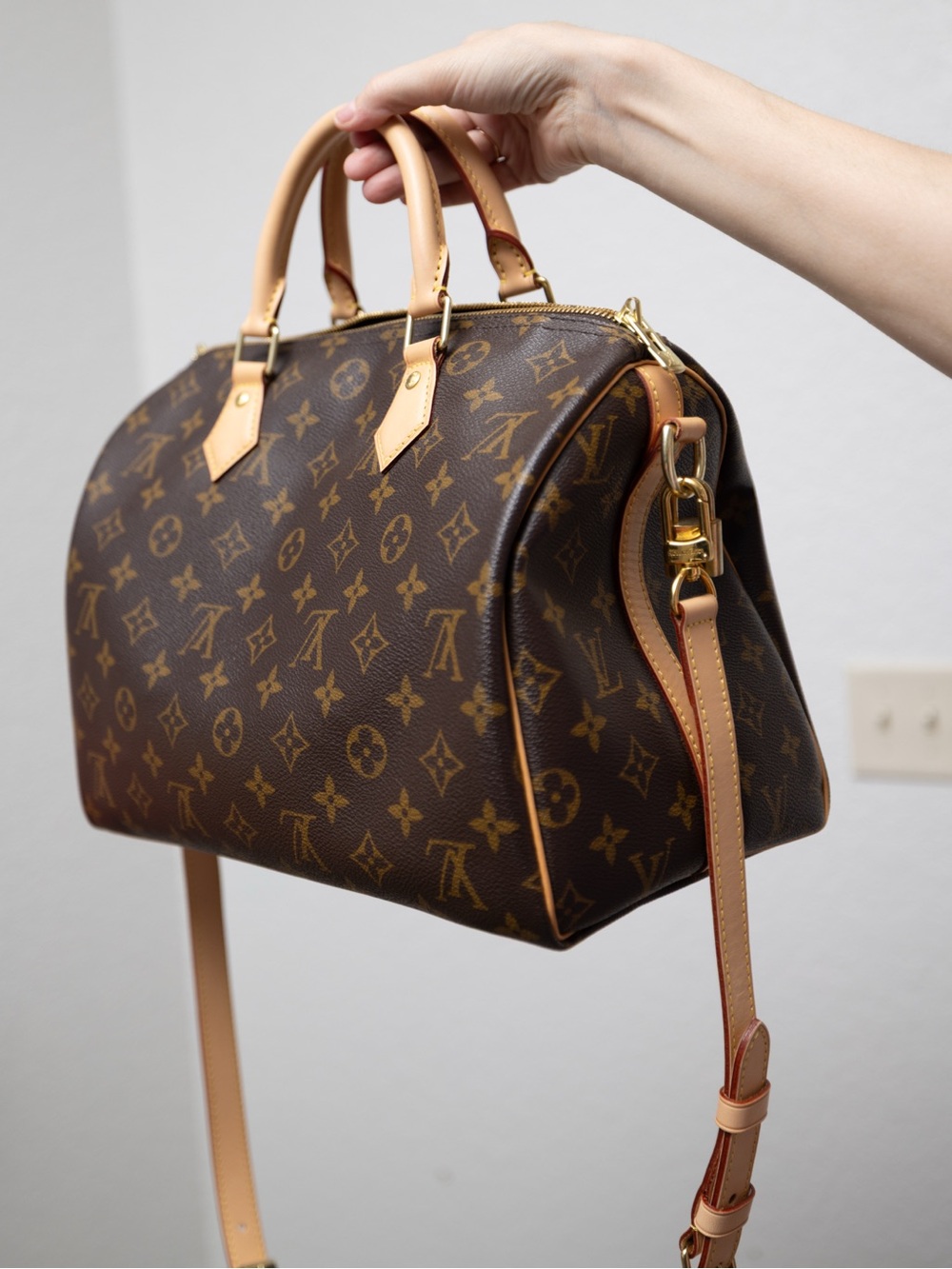 Authentic Louis Vuitton Speedy 30 Bandoulier Monogram